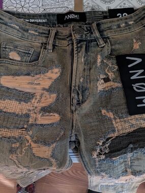 Distressed Jeans